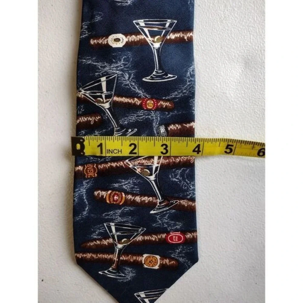 Embassy Row Mens Silk Tie Navy Blue Cigar Martini Print Hand Sewn USA‎